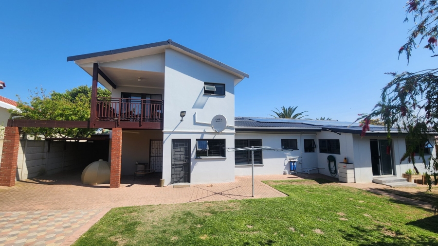 3 Bedroom Property for Sale in Bayview Western Cape